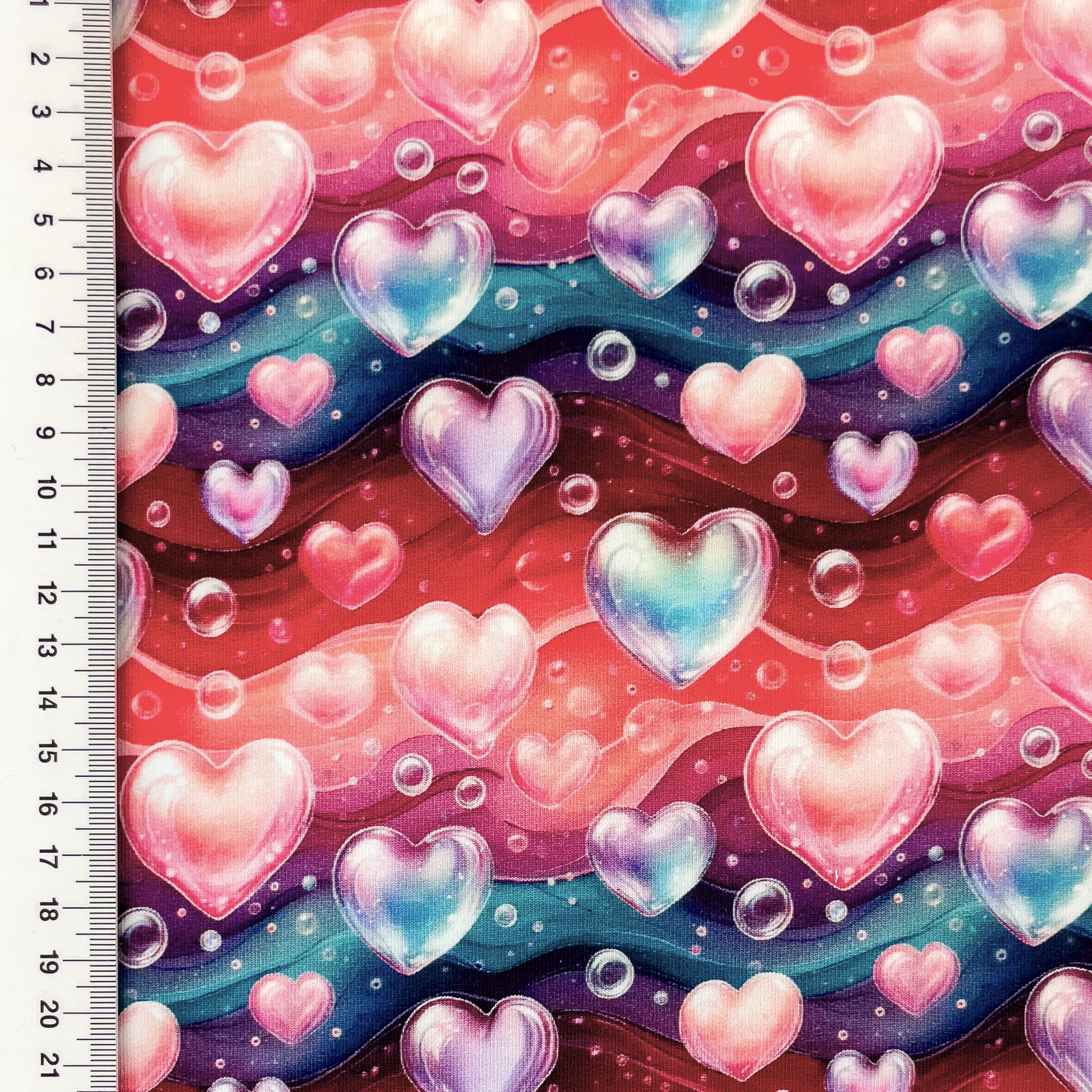 Sommersweat French Terry Digital mit Wellenmuster und Herzen - rot/blau/lila