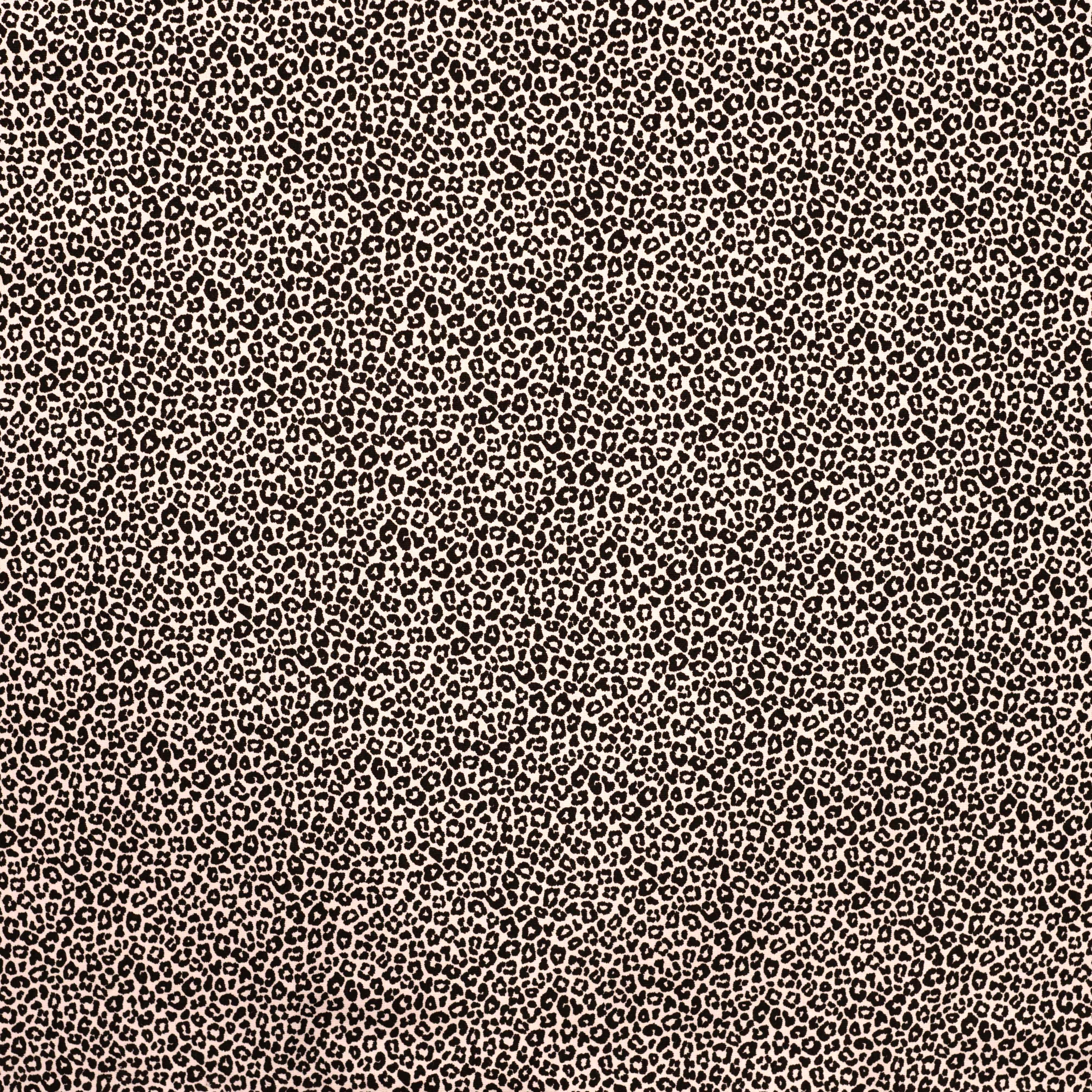 sand (520)