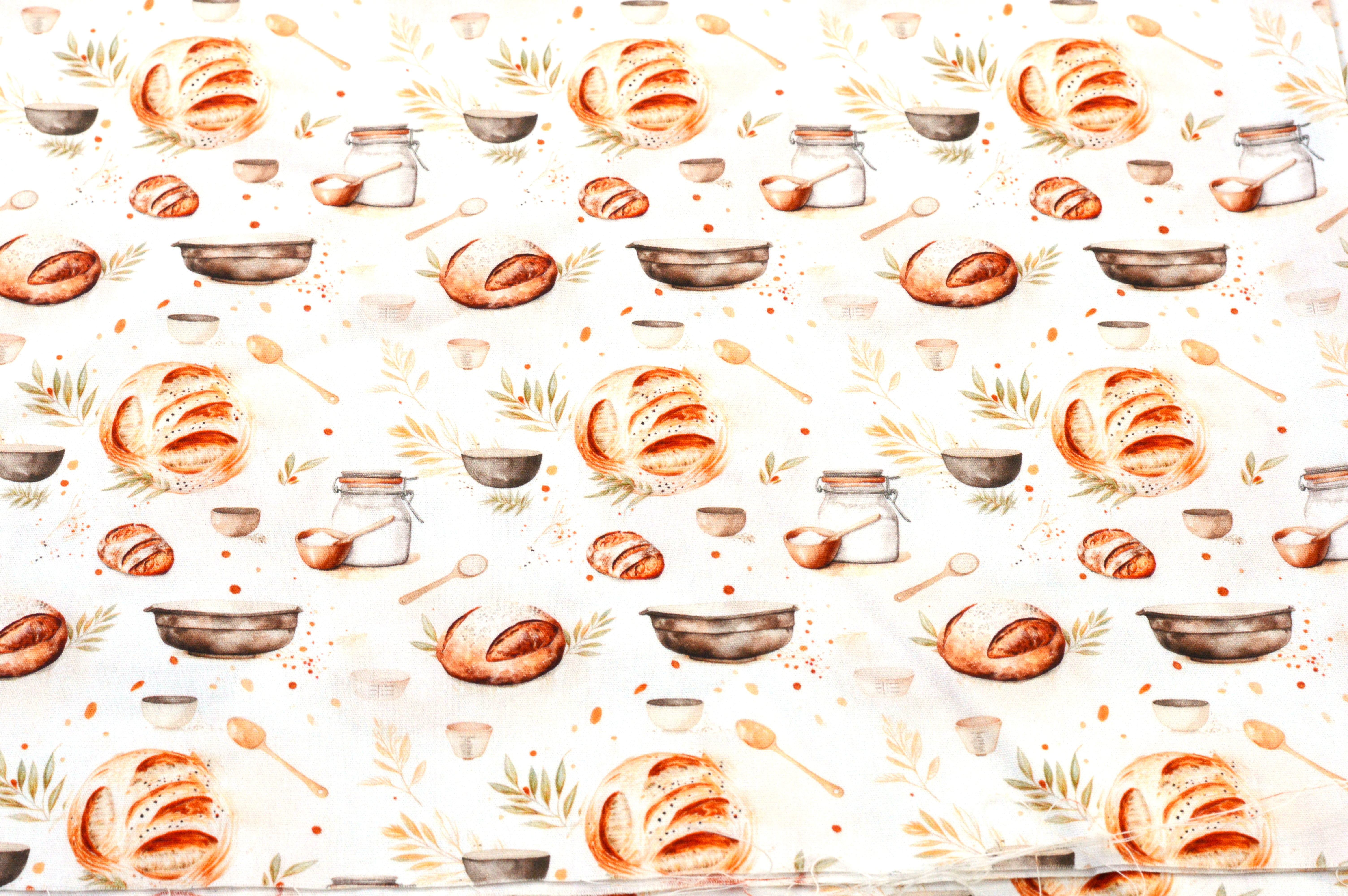 Baumwollstoff Digitaldruck Eigenproduktion "Backliebe" mit Brot und Zutaten - ecru