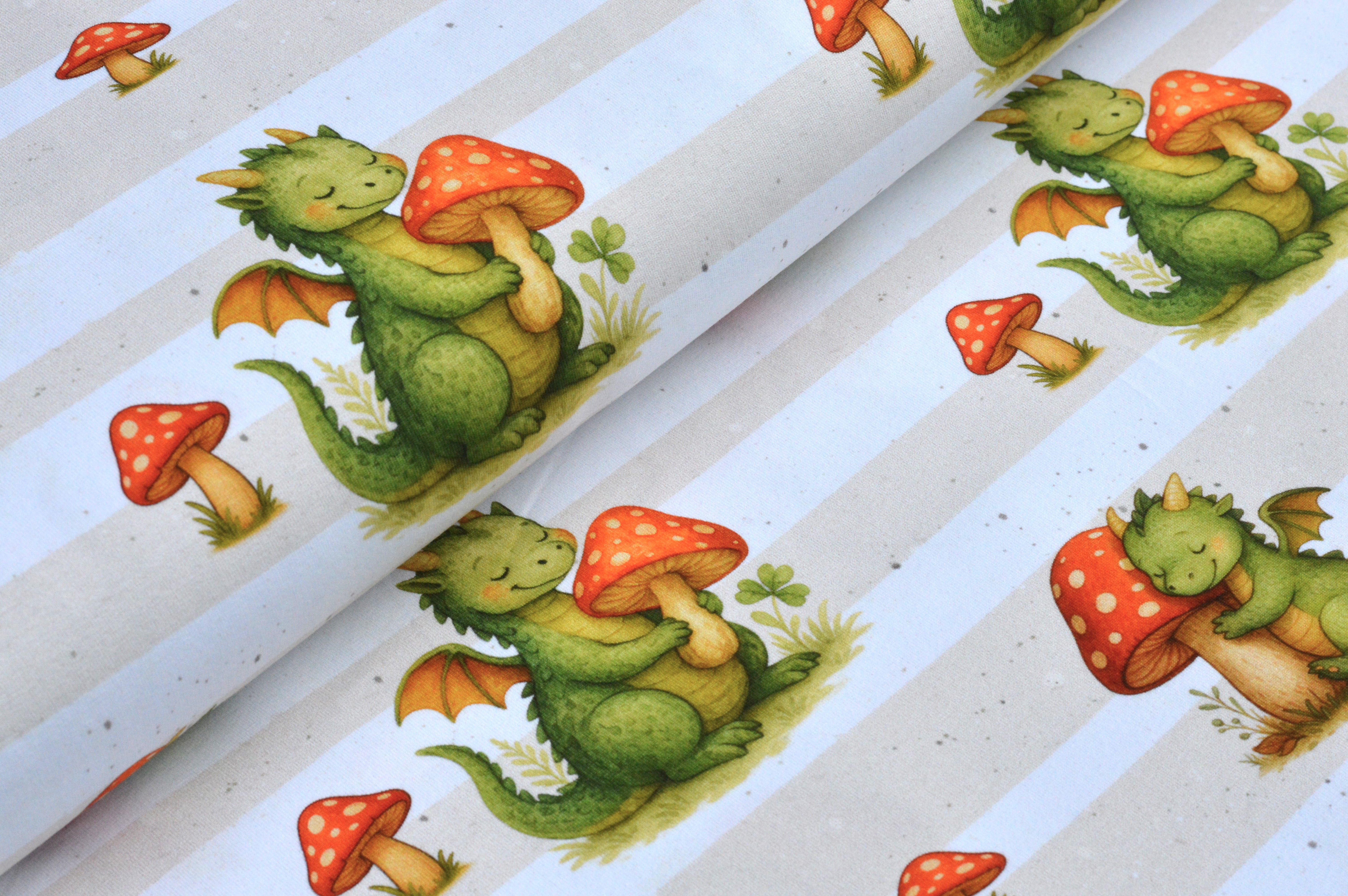 Digitaljersey Eigenproduktion "Drache Mo und die Fliegenpilze" - beige/weiß gestreift