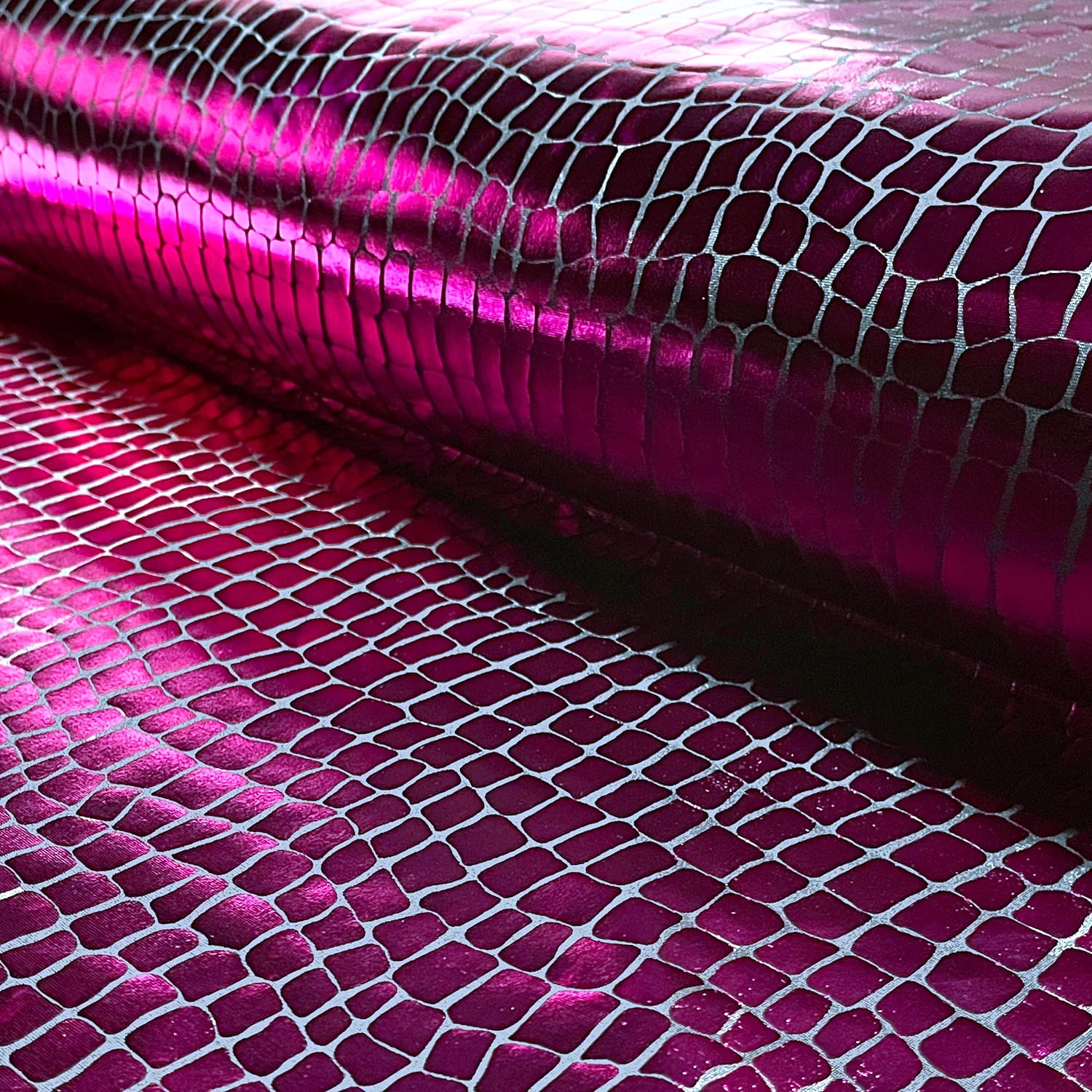 Lamé-Stretch mit Krokohaut-Muster - pink