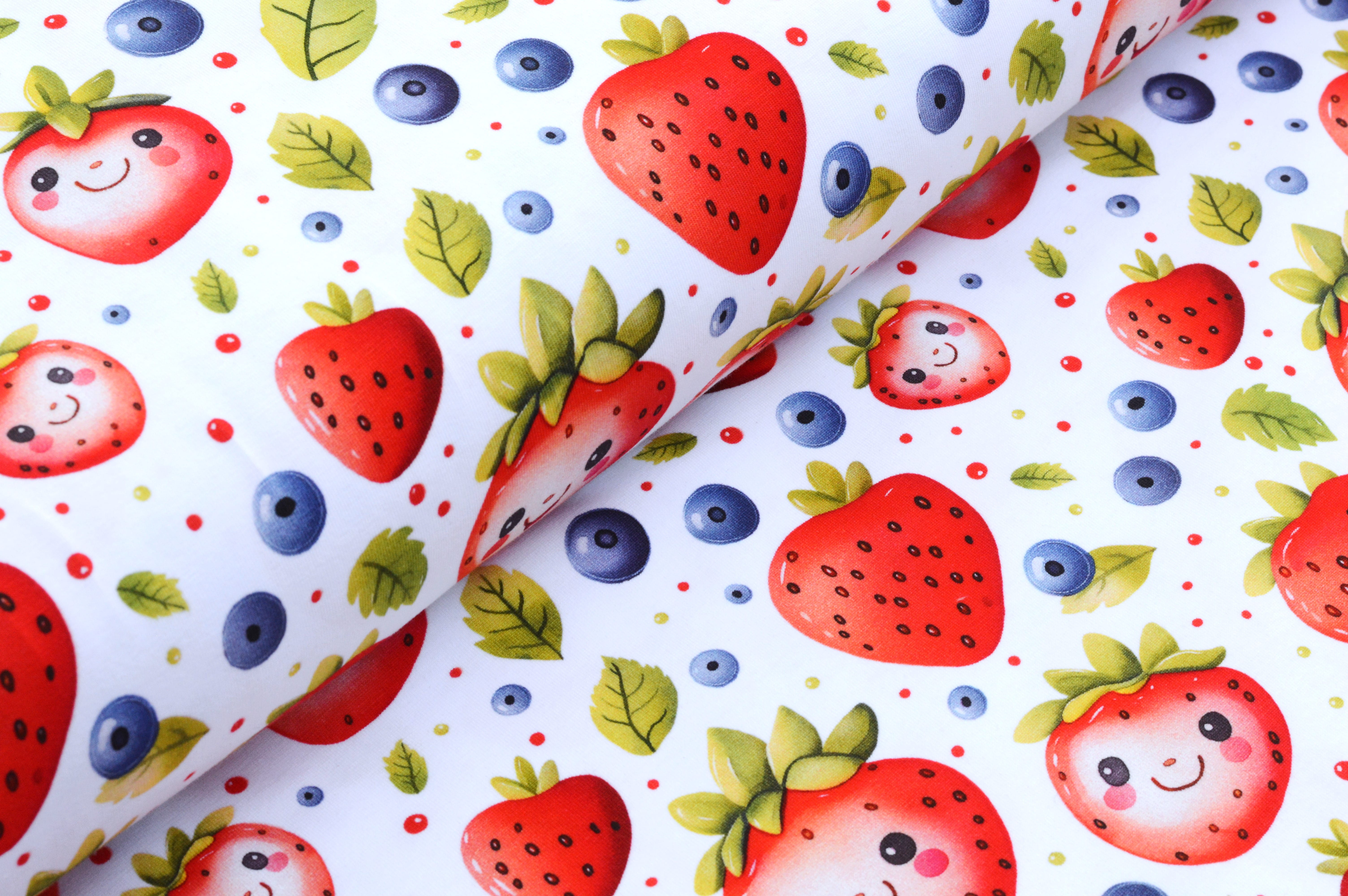 Digitaljersey Eigenproduktion "Beerenparty" mit niedlichen Erdbeeren - weiß