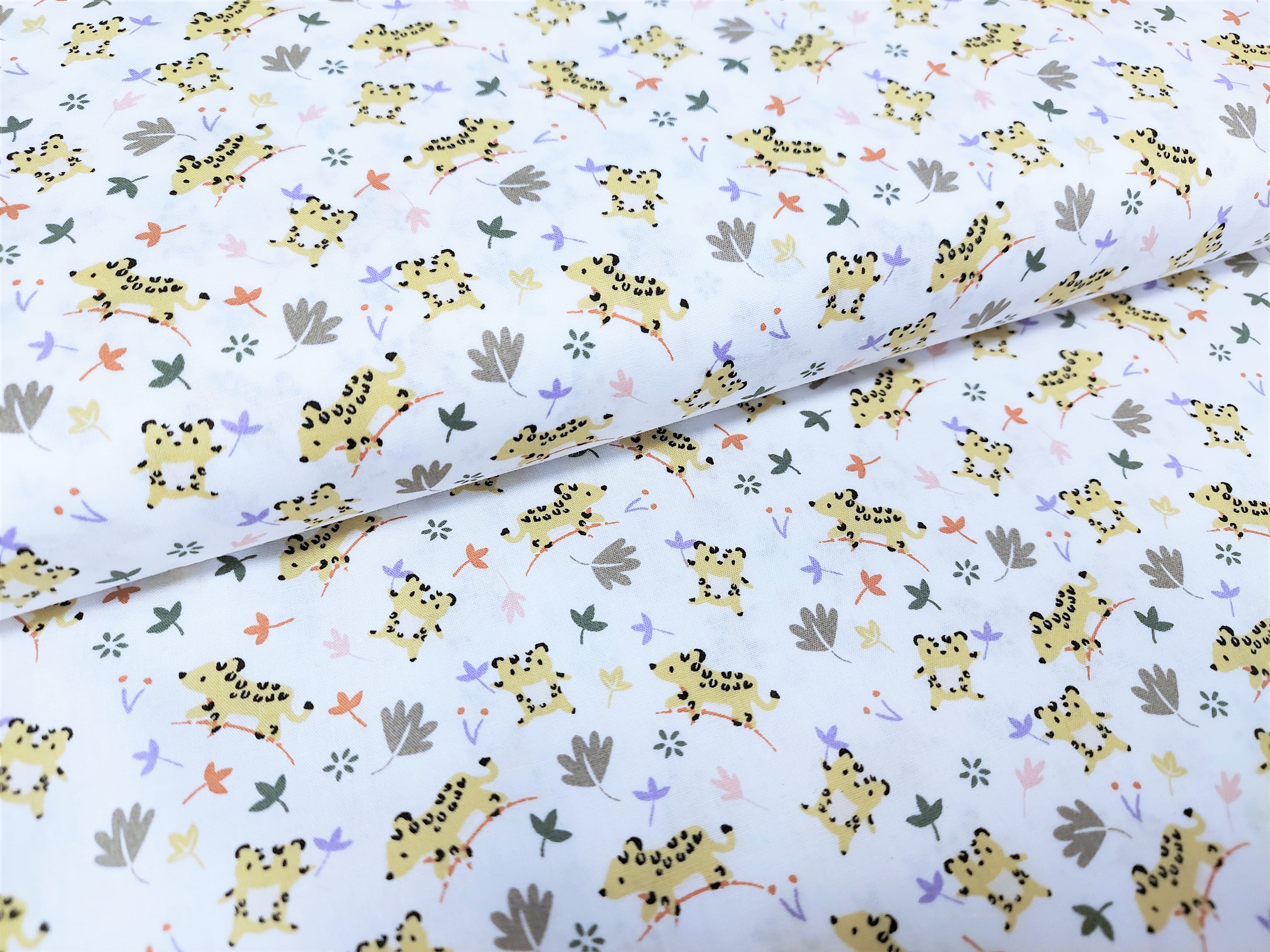 Baumwollstoff "Autumn Leo" - ecru