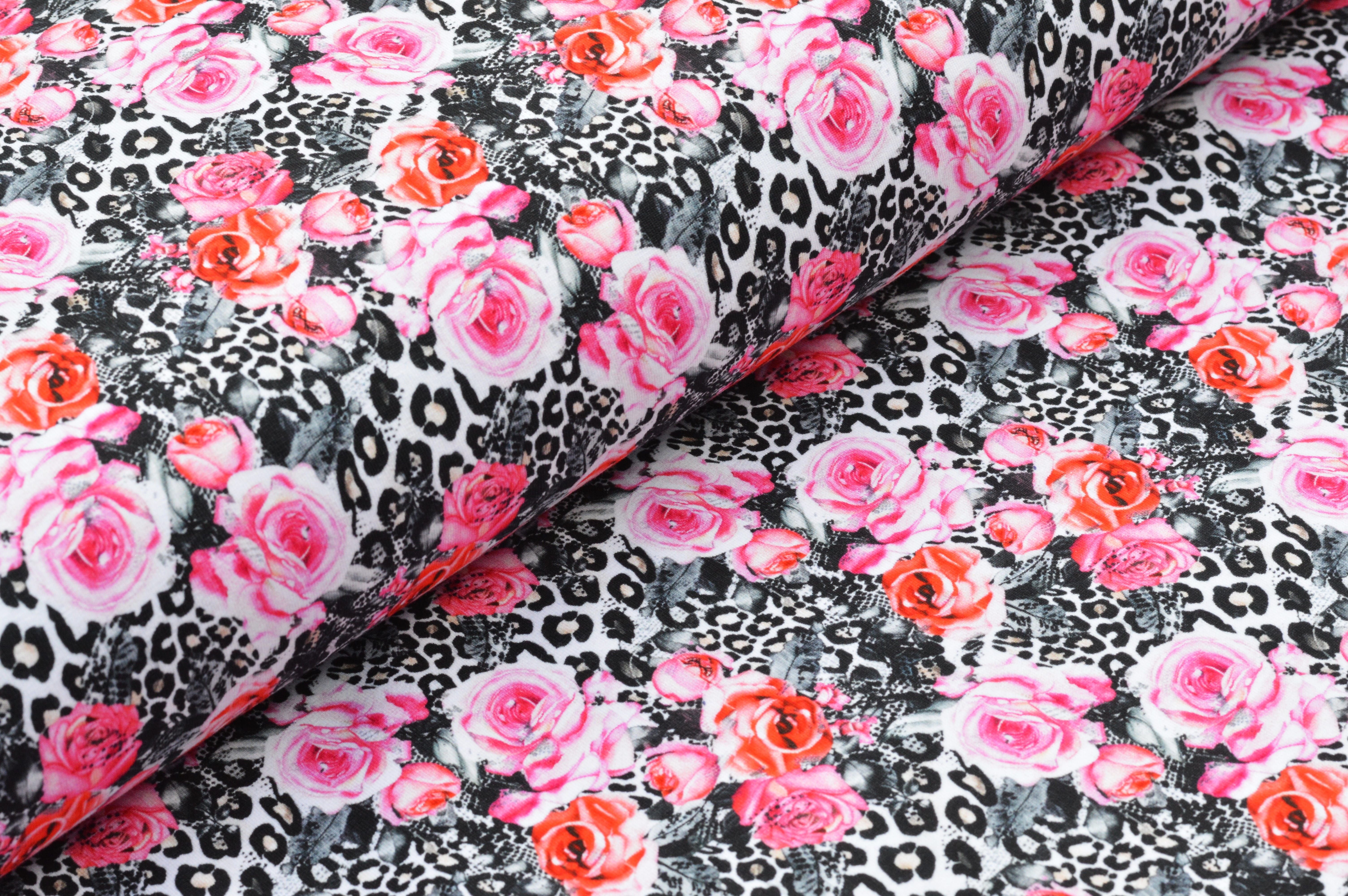 Digitaljersey Eigenproduktion mit Leo-Print und Rosen - weiß/schwarz