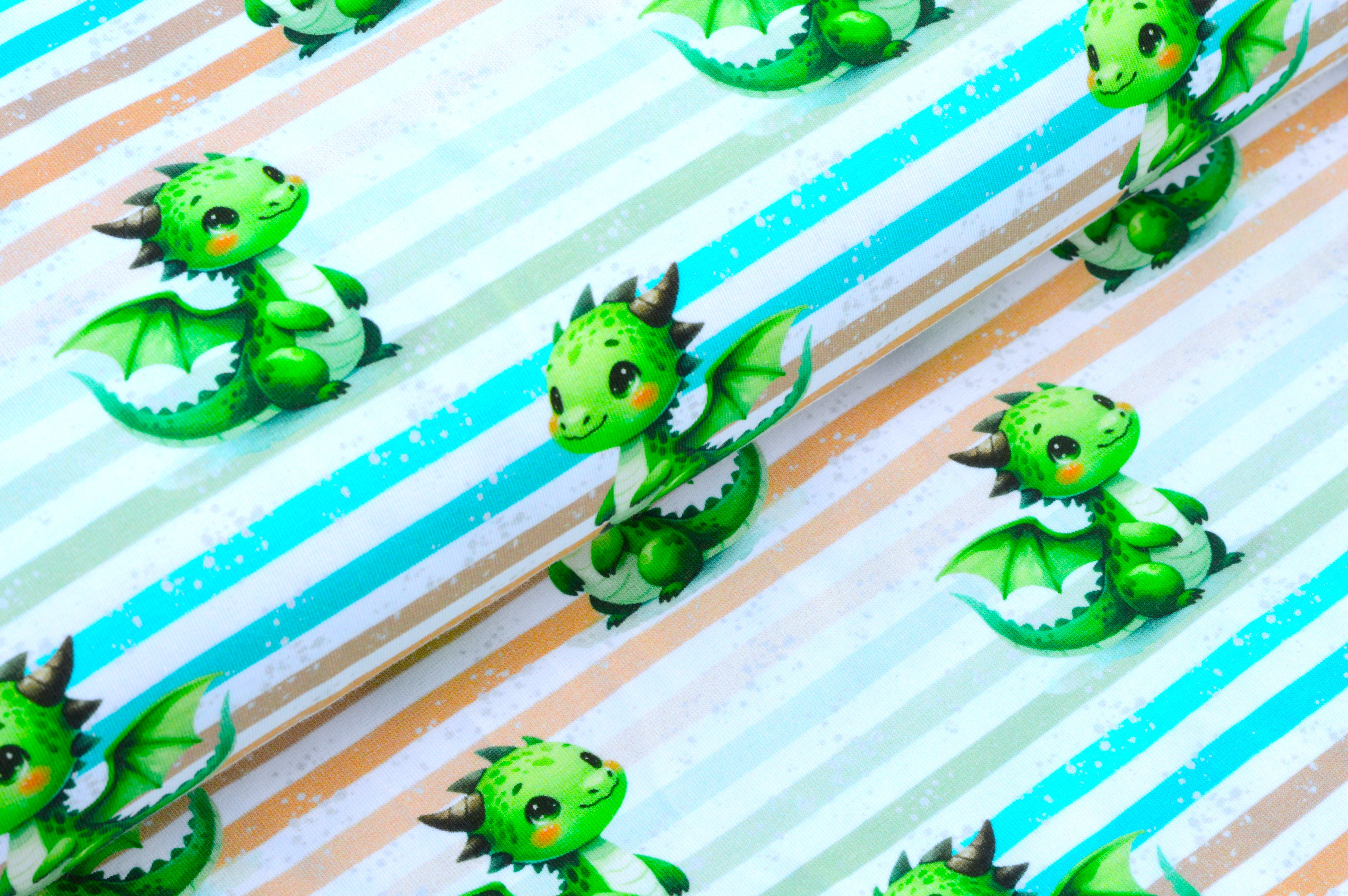 Digitaljersey Eigenproduktion "Drago" der kleine Zauberdrache - weiß/bunt gesteift