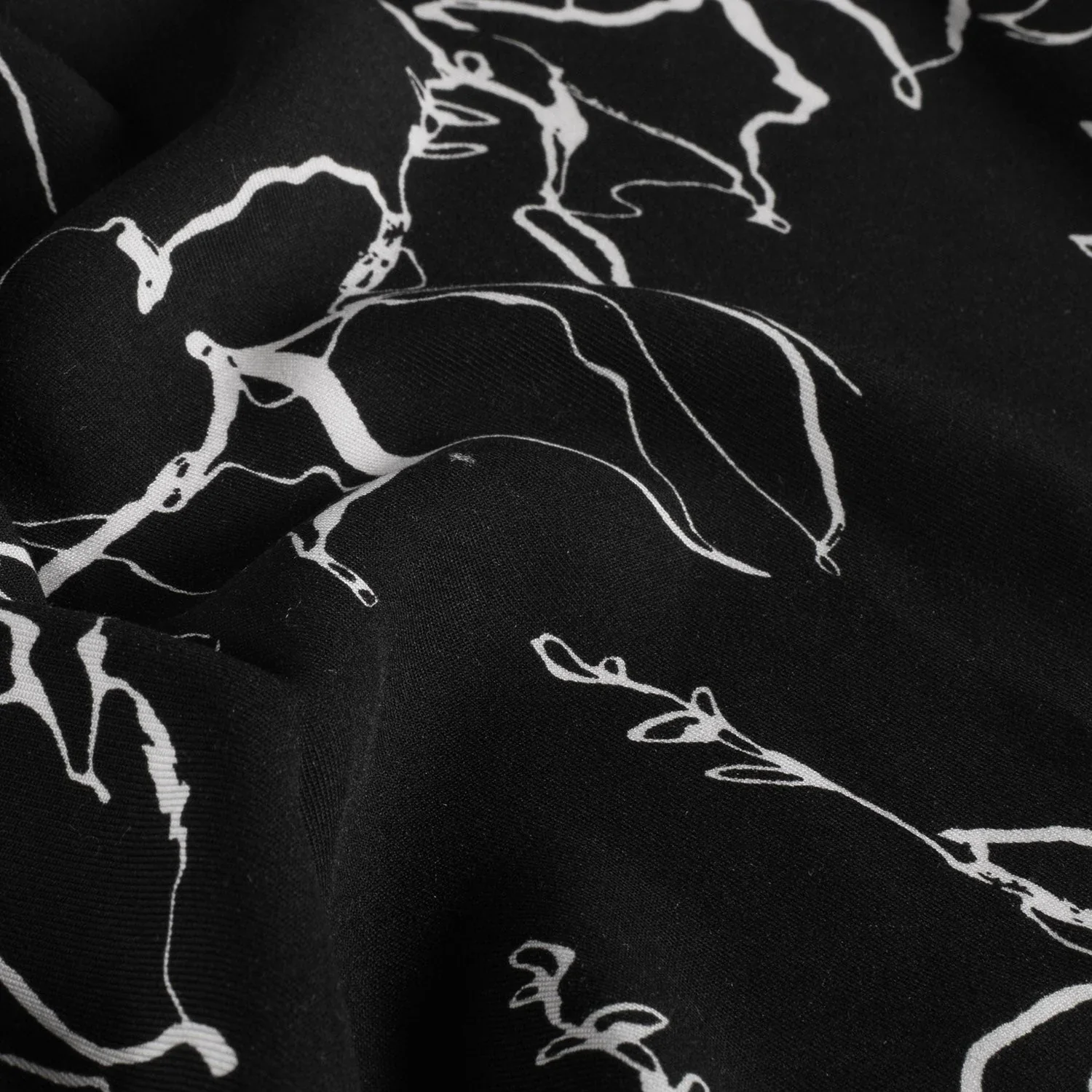 Viskose Twill mit Line Art Blumen - schwarz (N069)