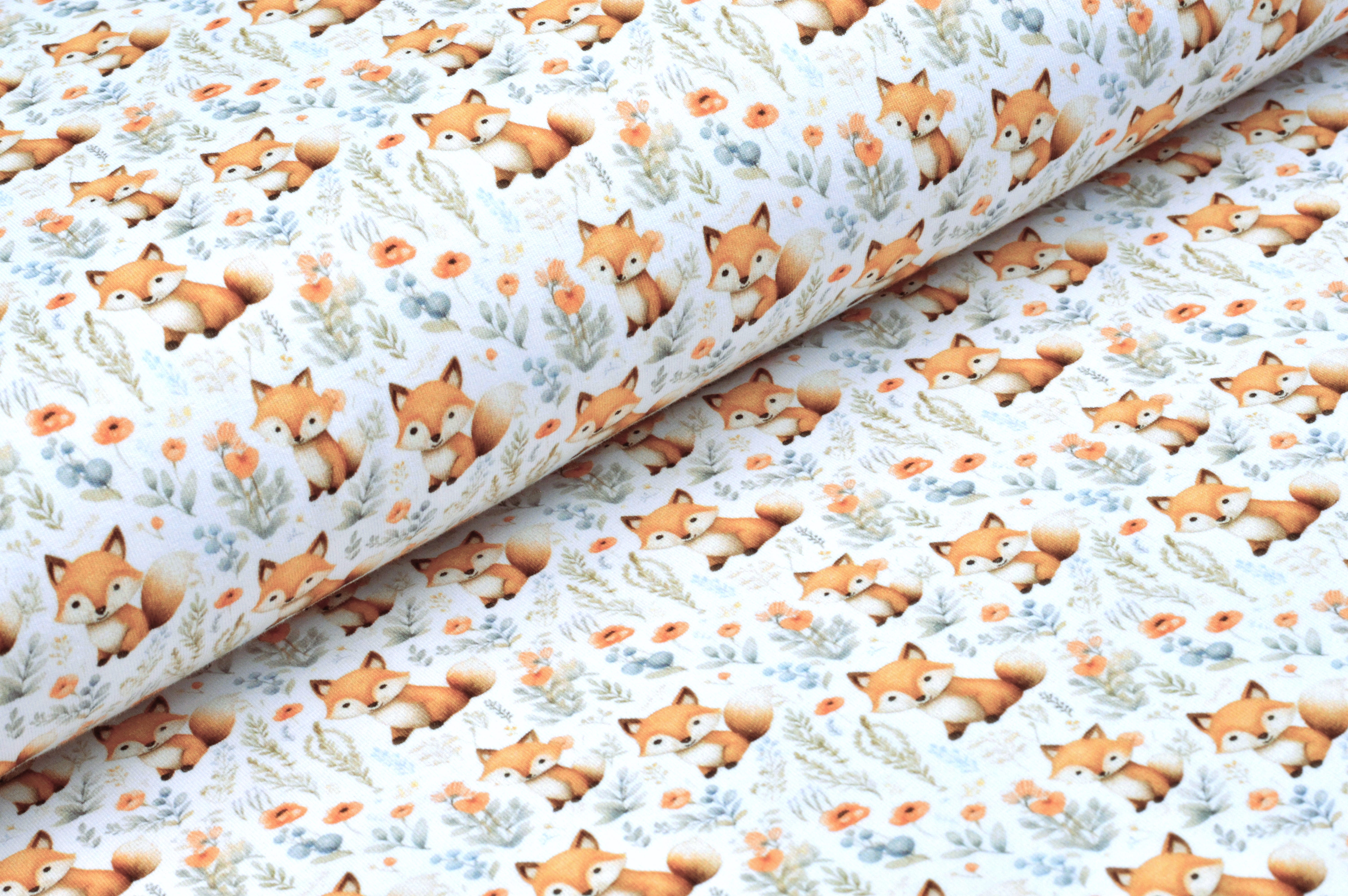 Digitaljersey Eigenproduktion "Foxy Fuchs" mit kleinen Füchsen und Blumen - ecru
