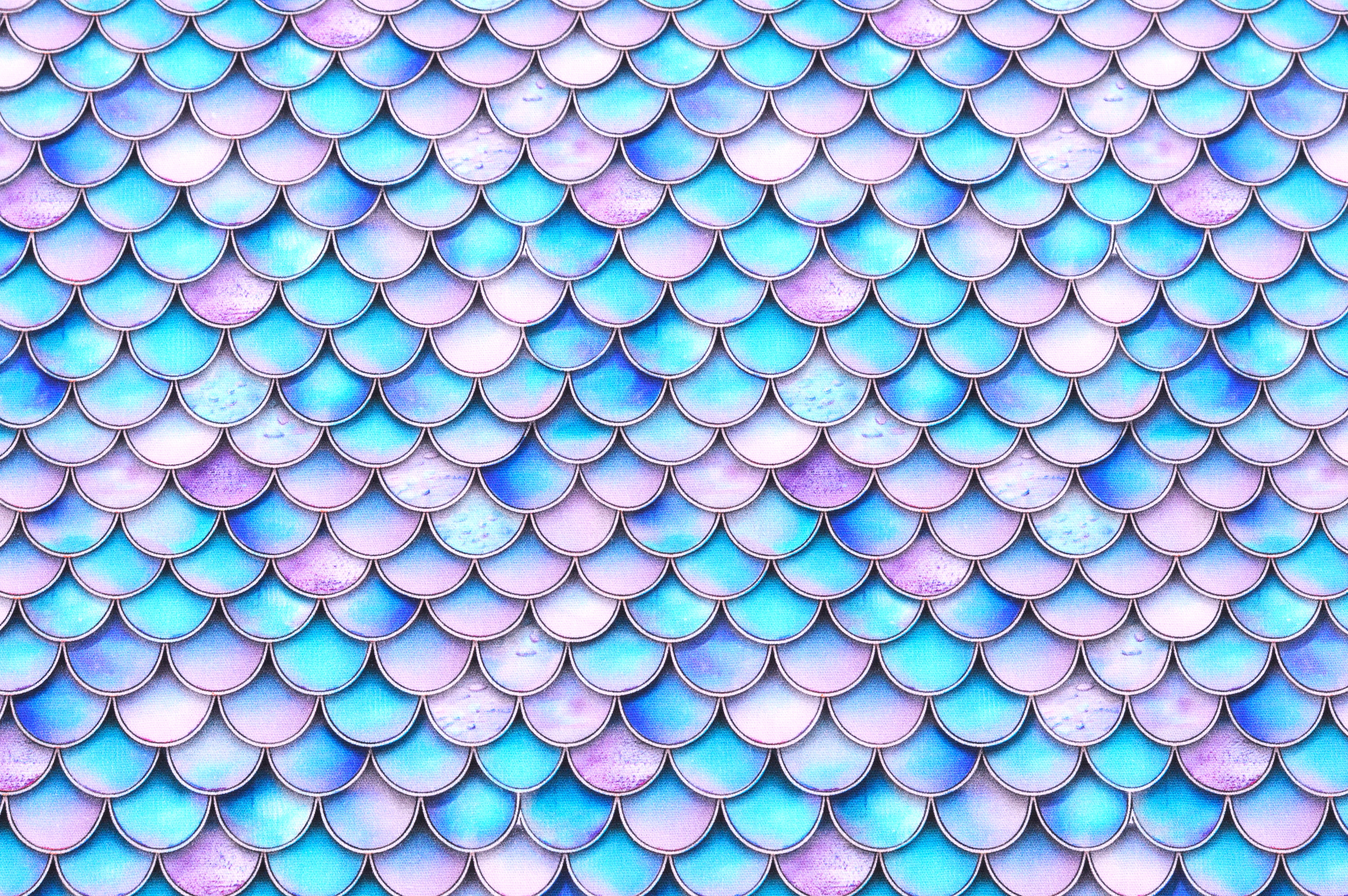 Baumwollstoff Digitaldruck Eigenproduktion "Mermaid" mit Meerjungfrauen-Schuppen  - blau/lila/rosa
