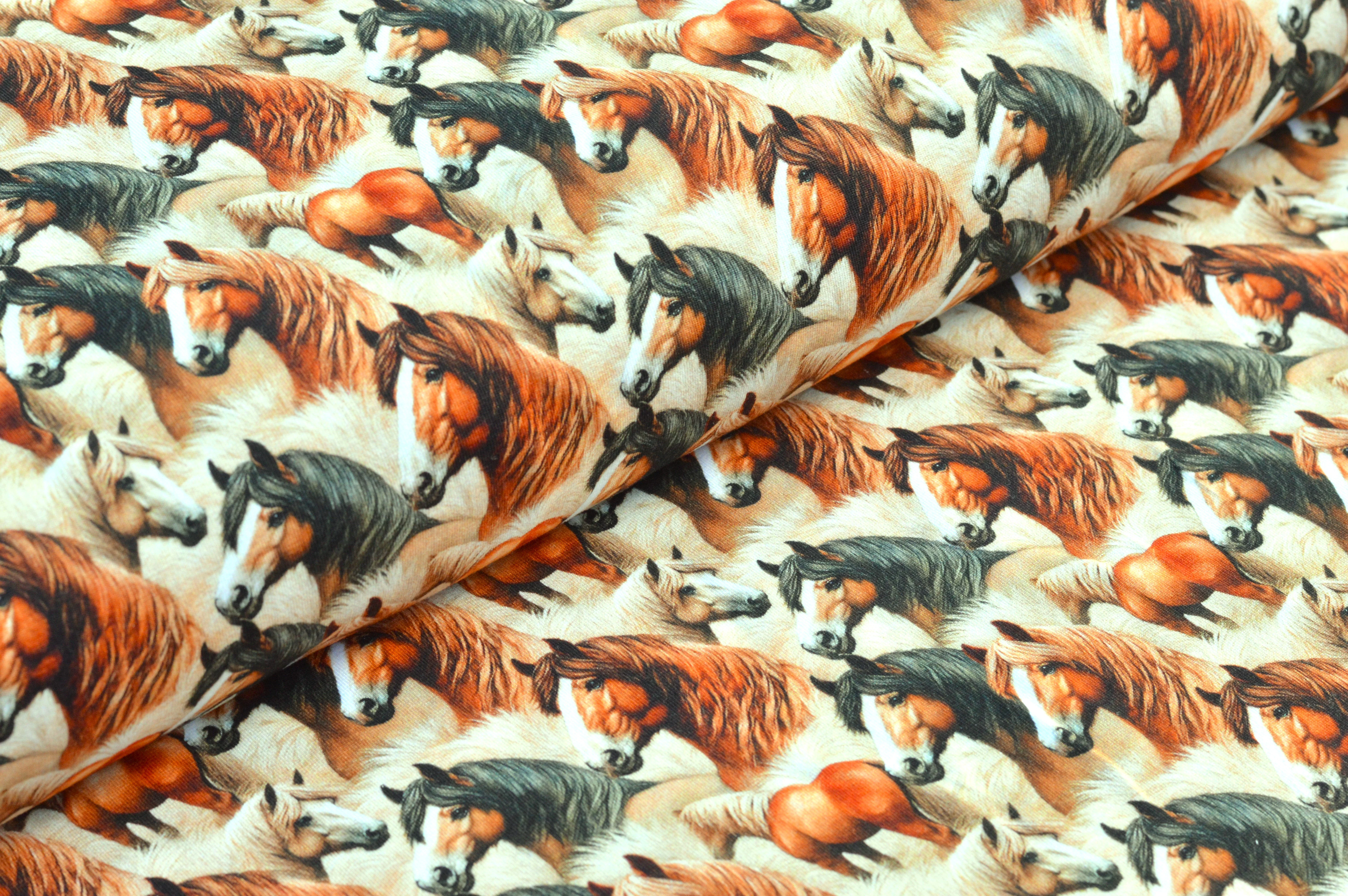 Digitaljersey Eigenproduktion "Horses" mit Pferden - beige