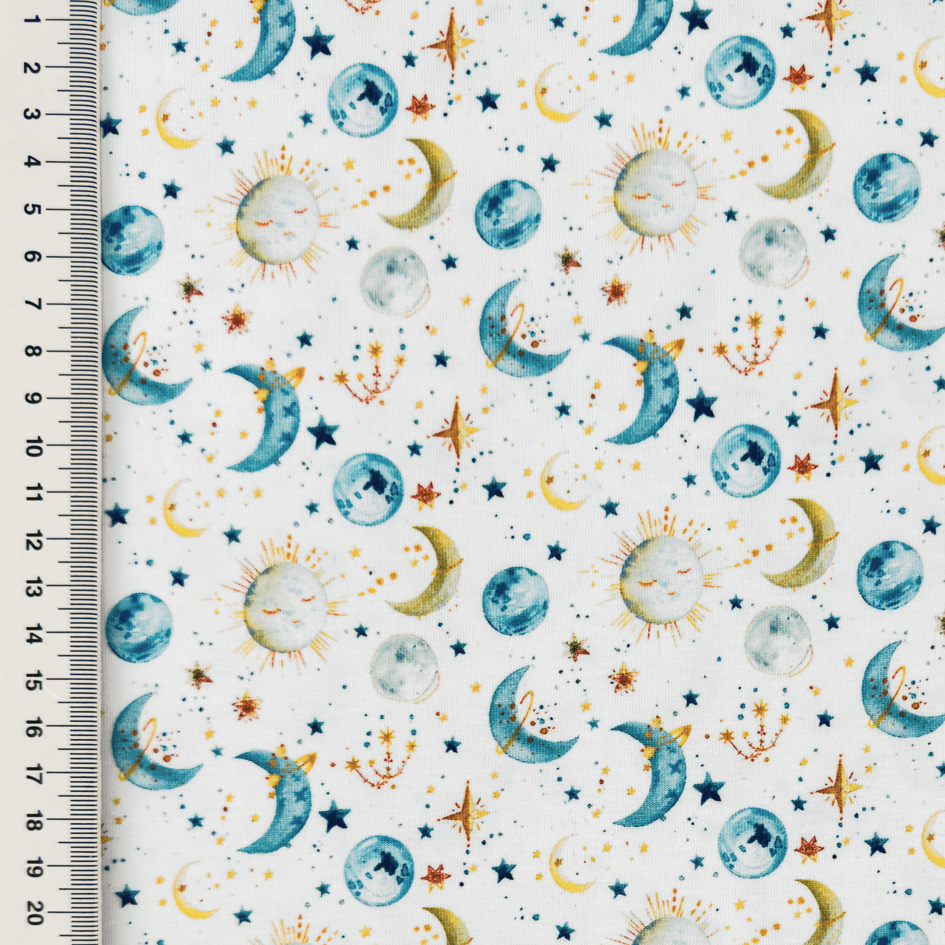 Baumwolljersey Digital „Dreamy Sky“ mit Sonne, Mond & Sternen Baumwolljersey Digital „Dreamy Sky“ mit Sonne, Mond & Sternen