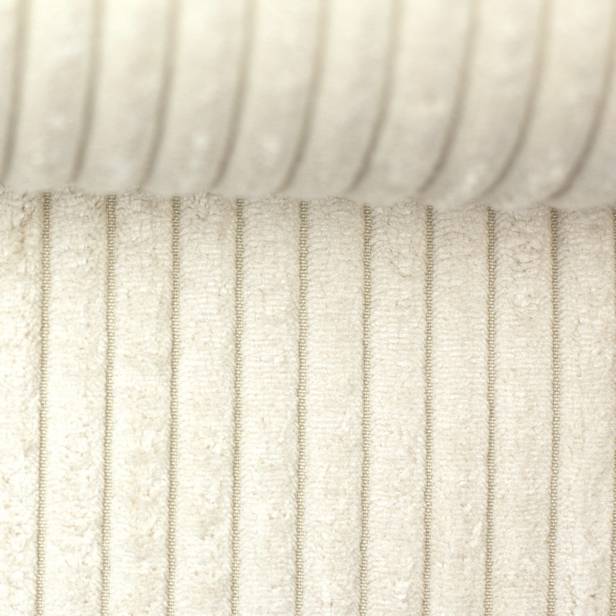 0,90m Reststück   Cord Samt "Wanja" Swafing creme 010
