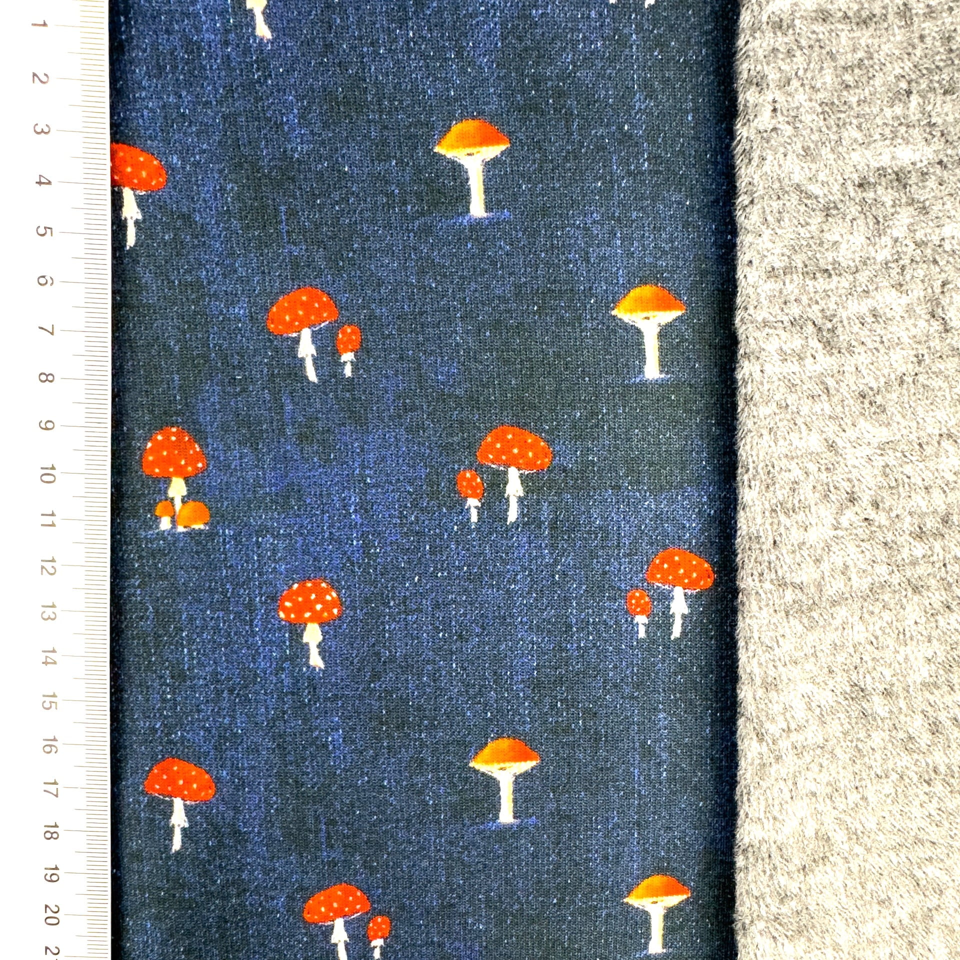 Alpenfleece Digital in Jeansoptik mit Pilzen - dunkelblau 