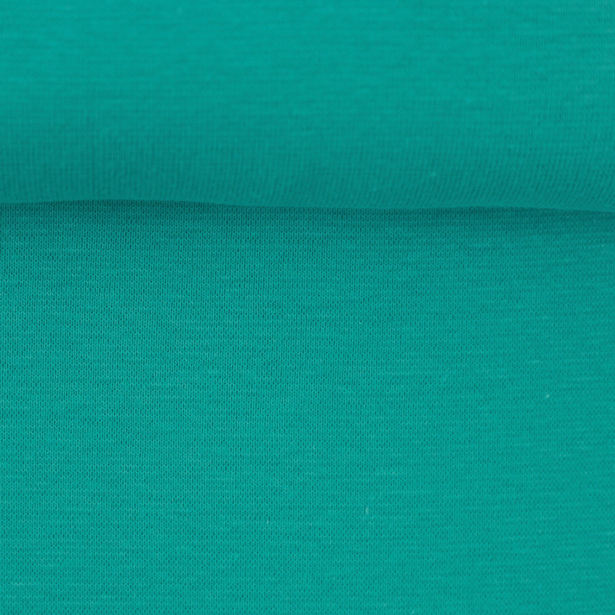 aqua (746)