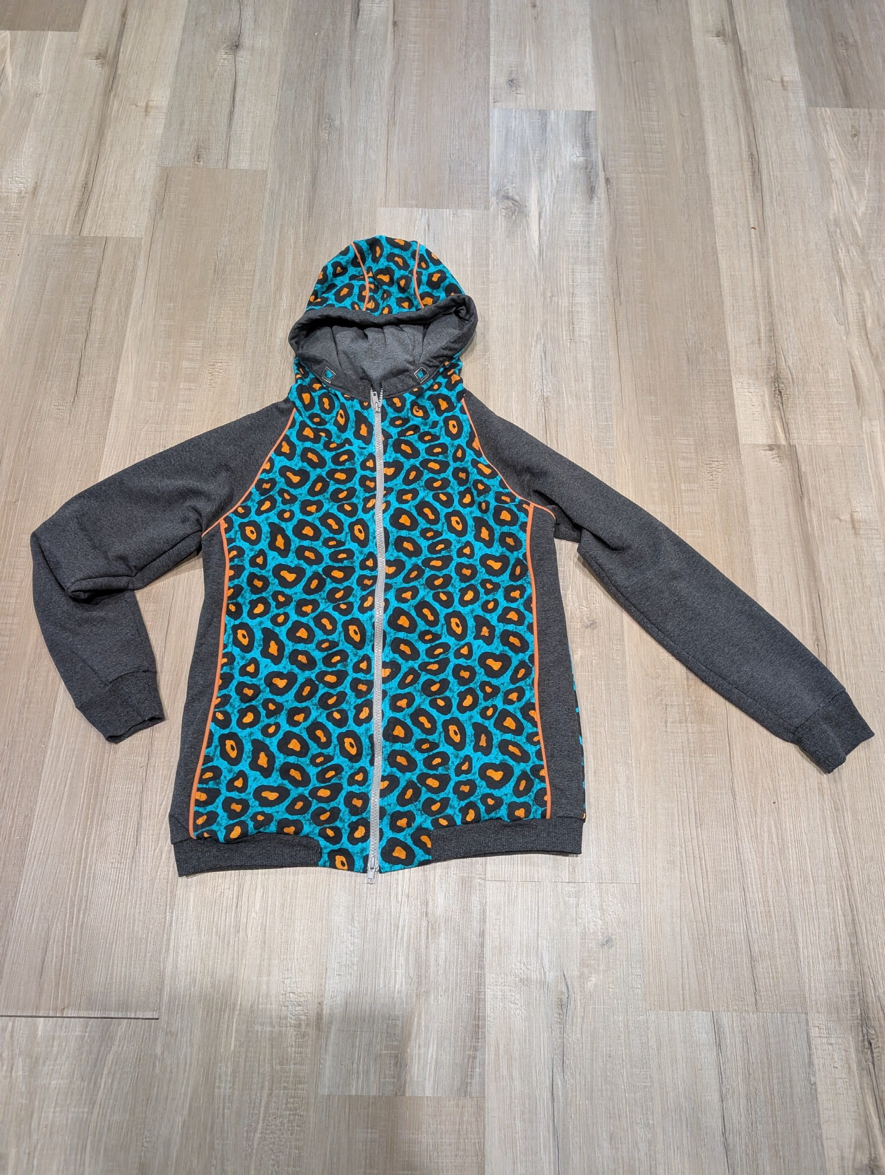 Leo Hoodie Jacke